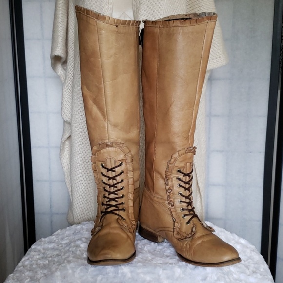 Betsey Johnson Shoes - BETSEY JOHNSON Vintage Boots size 8.5 M.